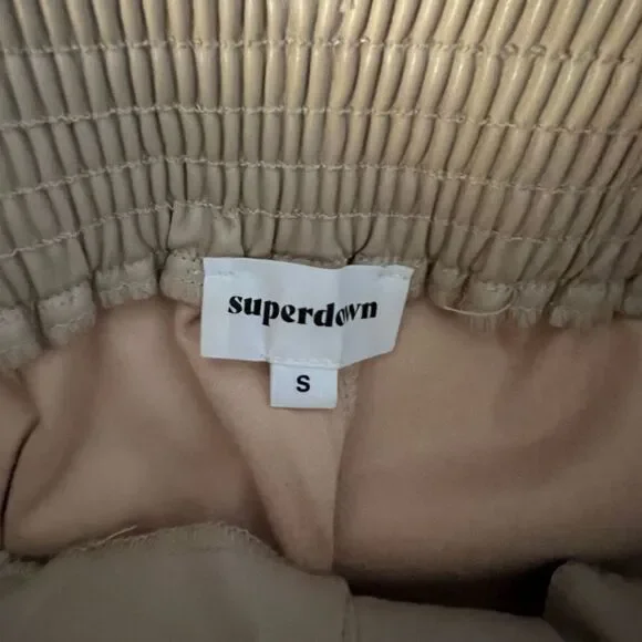 superdown kenzie faux leather short beige nude color Size Small paperbag waist - Picture 9 of 11